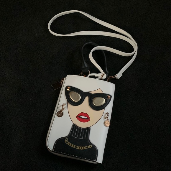purse - Picture 1 of 4